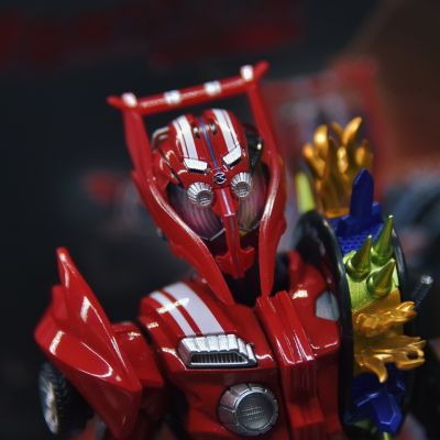 S.H.Figuarts 假面骑士驰骑 特莱多隆型  混合轮胎套装 -S.H.Figuarts15周年纪念版-
