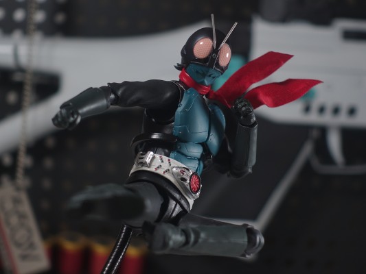 S.H.Figuarts  新·假面骑士 旋风号