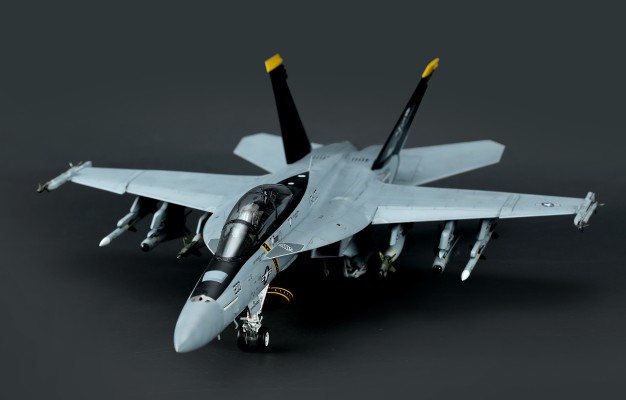 LS-013 波音 F/A-18F“超级大黄蜂”战斗机
