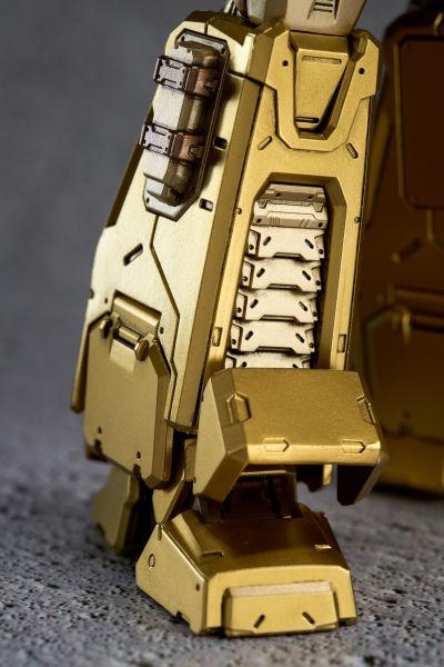 3Z0732 MDLX 变形金刚 擎天柱 龙年限定版