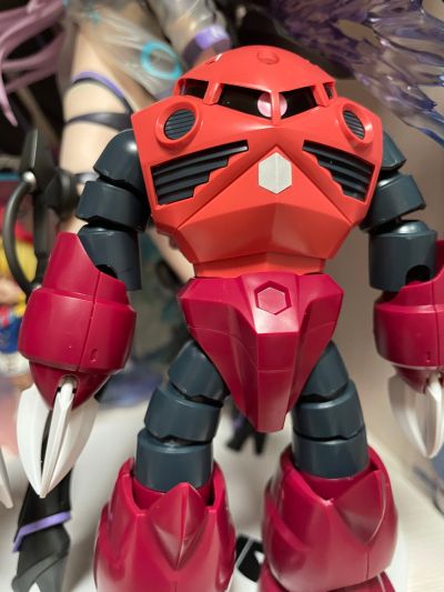 HGUC 1/144 机动战士高达  MSM-07S 后期型魔蟹 夏亚专用