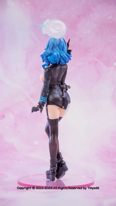 蔚蓝档案 天雨亚子