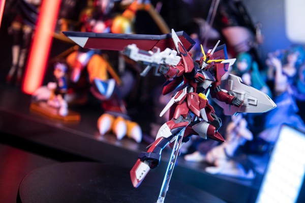 HG  1/144 不朽正义高达