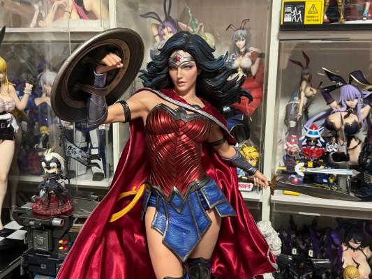 MMDC-51LM DC漫画 神奇女侠 重生 限量版