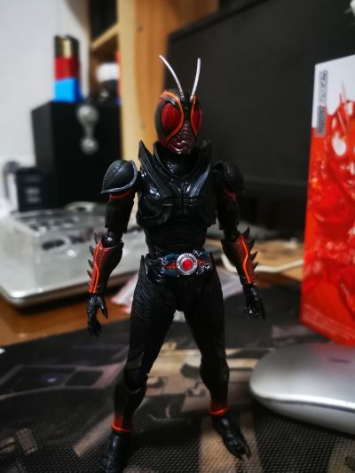 S.H.Figuarts 假面骑士BLACK SUN 假面骑士暗日（首次变身）