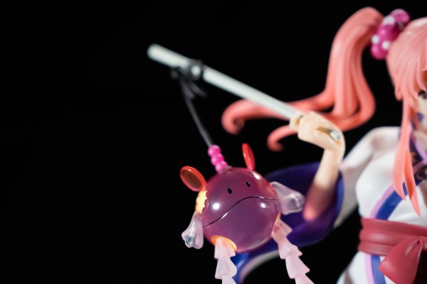 BNFIGURE 机动战士高达SEED 拉克丝·克莱茵 立像SPECIAL PROJECT