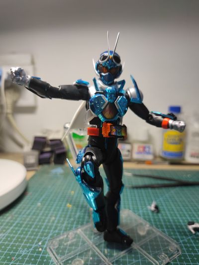 S.H.Figuarts 假面骑士歌查德 蒸汽蝗虫