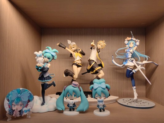 初音未来×大耳狗 精细小人偶
