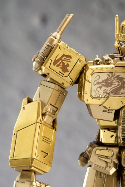 3Z0732 MDLX 变形金刚 擎天柱 龙年限定版