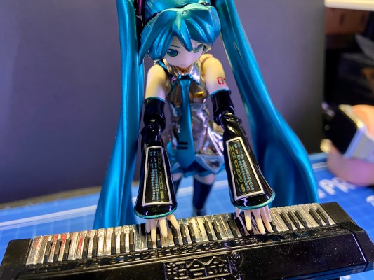 超合金 VOCALOID 初音未来 