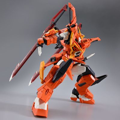 FULL MECHANICS 1/100  巨剑型灾厄高达
