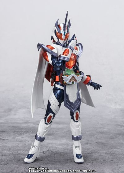 S.H.Figuarts   假面骑士玛洁德 炎阳独角兽