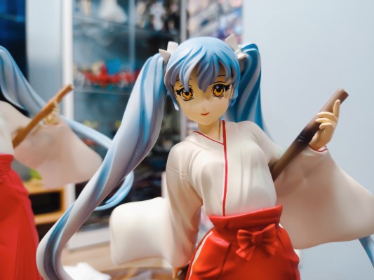 星野琉璃16岁（巫女）