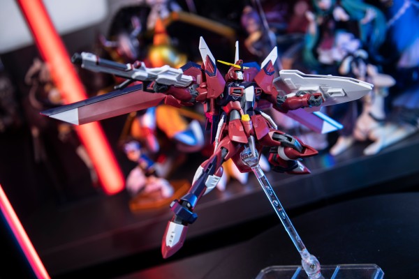 HG  1/144 不朽正义高达