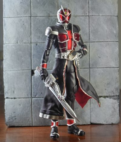 S.H.Figuarts  假面骑士铠武 假面骑士铠武 极武装