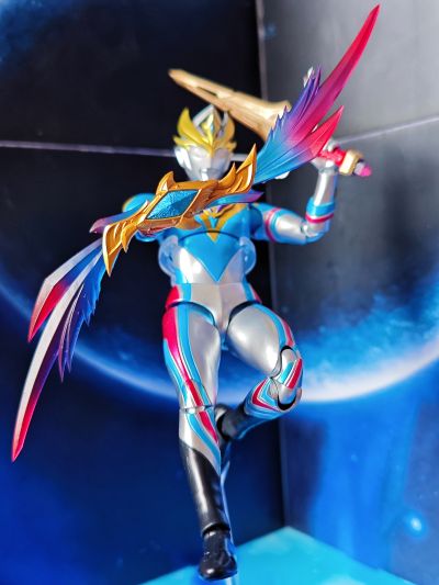 S.H.Figuarts 德凯奥特曼 奇迹型