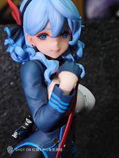 蔚蓝档案 天雨亚子