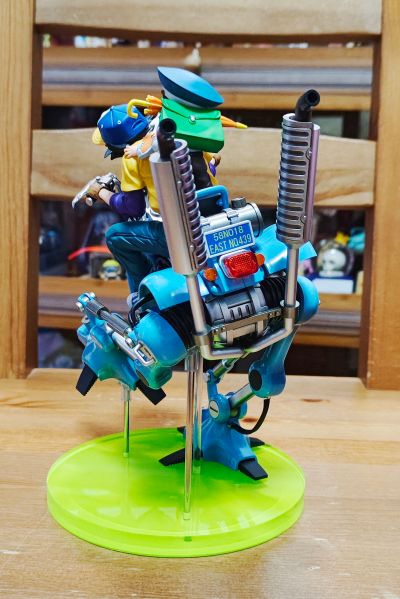 DESKTOP REAL McCOY EX 龙珠Z 孙悟空 与 悟饭 与 双足步行机器人