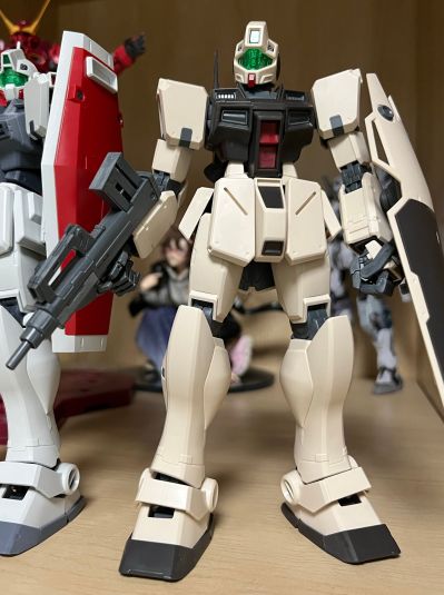 MG 1/100 机动战士高达0080 口袋里的战争 RGM-79G 吉姆指挥型