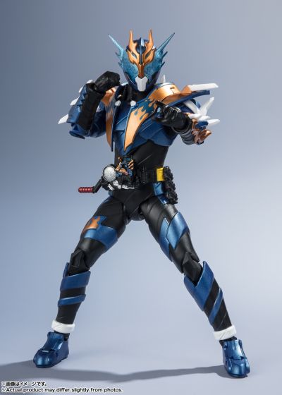 S.H.Figuarts 假面骑士克罗兹 平成世代版