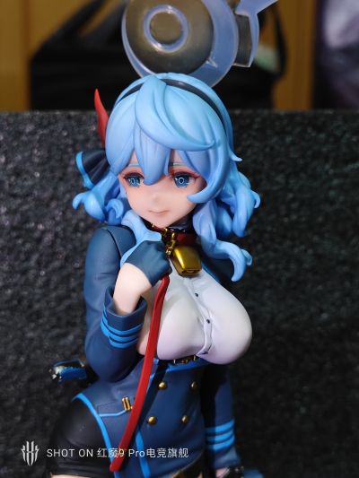 蔚蓝档案 天雨亚子