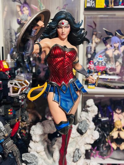 MMDC-51LM DC漫画 神奇女侠 重生 限量版