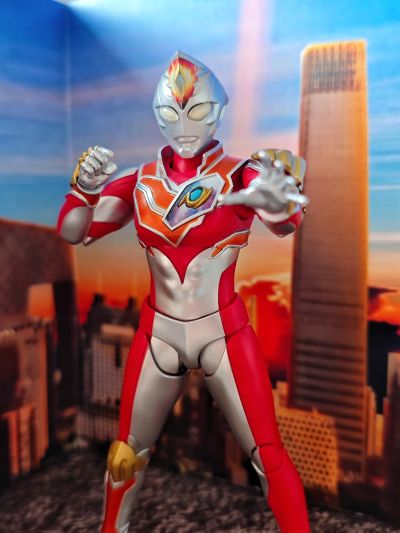 S.H.Figuarts 德凯奥特曼 奇迹型