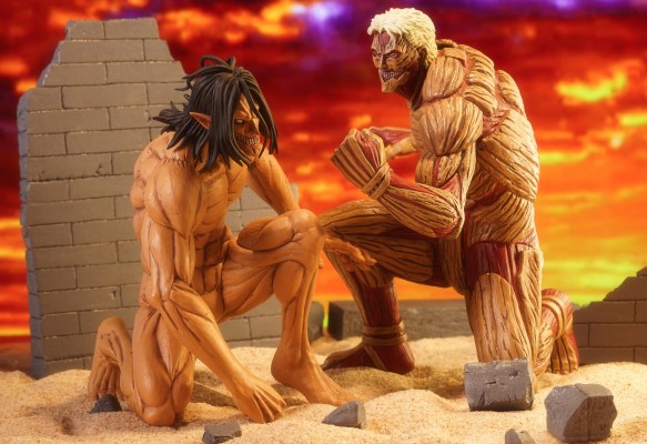 POP UP PARADE 进击的巨人 莱纳·布朗 铠之巨人形态