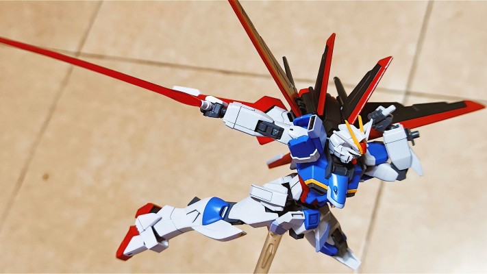 HGCE 1/144 威力型脉冲高达
