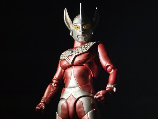S.H.Figuarts 泰迦奥特曼 泰迦奥特曼 三重斯特利姆形态
