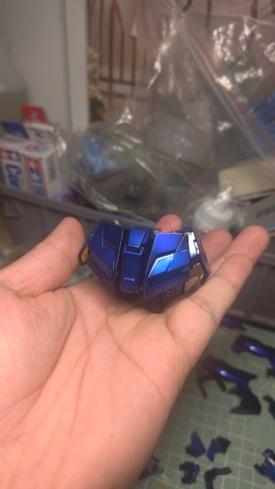 MG 1/100 机动战士高达UC  RX-0 独角兽高达2号机 报丧女妖 Titanium Finish