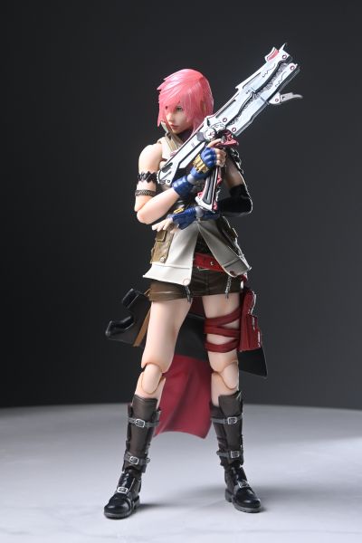 PlayArts改 最终幻想 Lightning