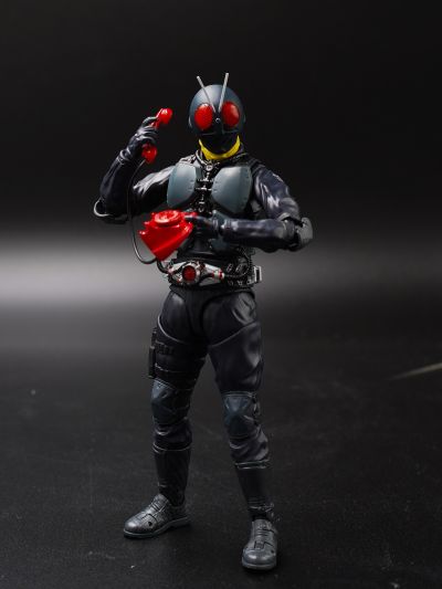 S.H.Figuarts 大量出没型变异飞蝗改造人（新·假面骑士）