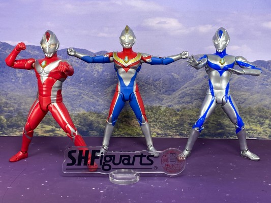 戴拿奥特曼 英雄勇像 戴拿奥特曼 ~赤红的大地之力~ A款