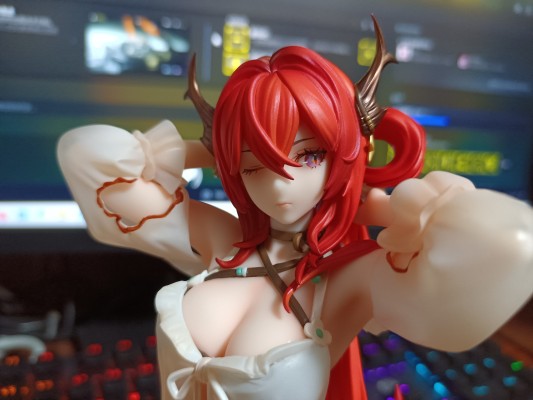 明日方舟 史尔特尔 缤纷奇境 CW03