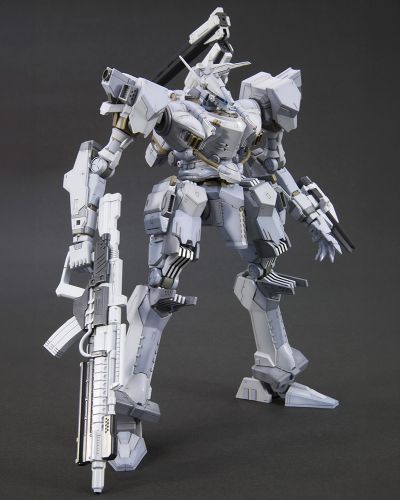 V.I.系列 装甲核心 ASPINA 白色闪光 装甲核心4