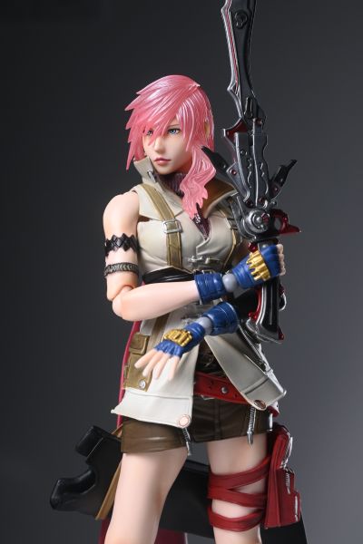 PlayArts改 最终幻想 Lightning