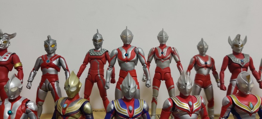 S.H.Figuarts 欧布奥特曼  欧布奥特曼 暗耀形态