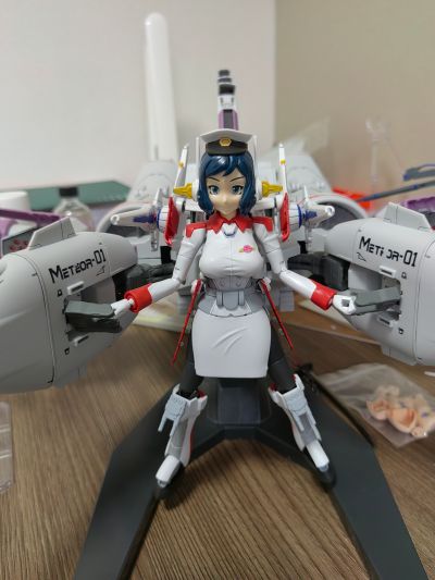 HG    1/144  流星装备