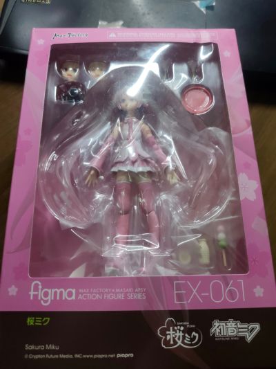 figma#EX-061 VOCALOID 初音未来 樱花未来