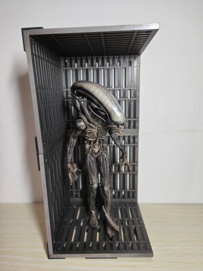 ARTFX+ 外星人 ビッグチャップ