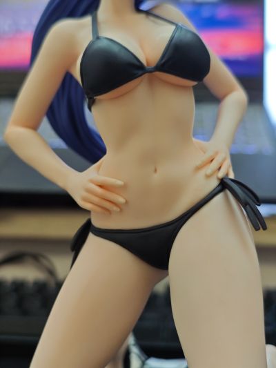 难绷眼镜厂的香格里拉景品