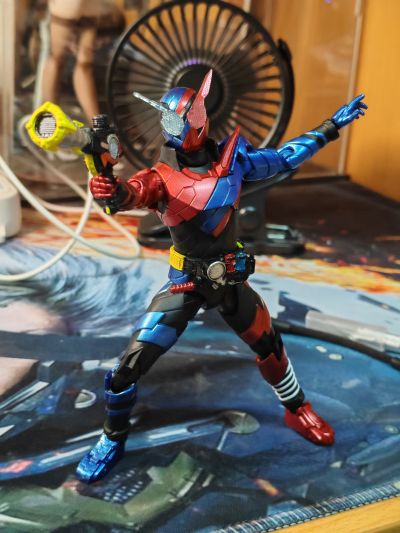 S.H.Figuarts 假面骑士创骑 兔子坦克形态 平成世代版