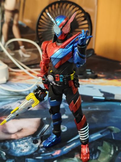 S.H.Figuarts 假面骑士创骑 兔子坦克形态 平成世代版