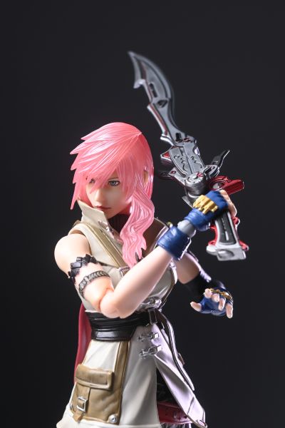 PlayArts改 最终幻想 Lightning