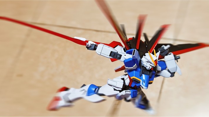 HGCE 1/144 威力型脉冲高达