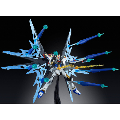 HGCE 1/144 强袭自由高达 光翼豪华版