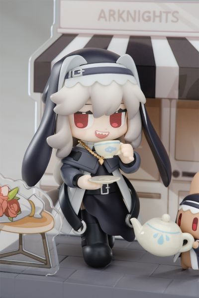 明日方舟 来份甜点Q版系列 幽灵鲨
