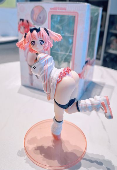 闪乱神乐 新乳素材使用 云雀 お尻生フィギュア