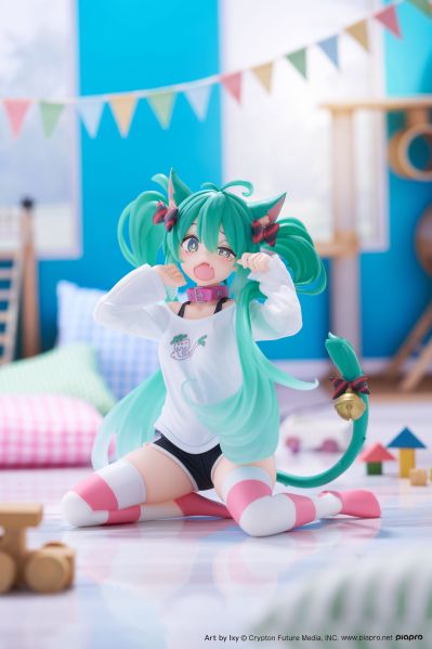 Desktop Cute玩具人偶 初音未来~猫耳长袖衣~